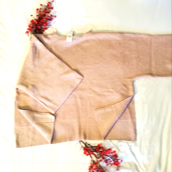 🔥Ann Taylor Crew Neck Poncho🔥 - Picture 3 of 7